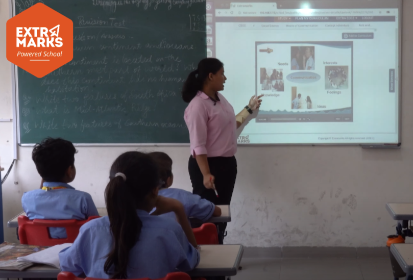 Smart classroom powered by Extramarks